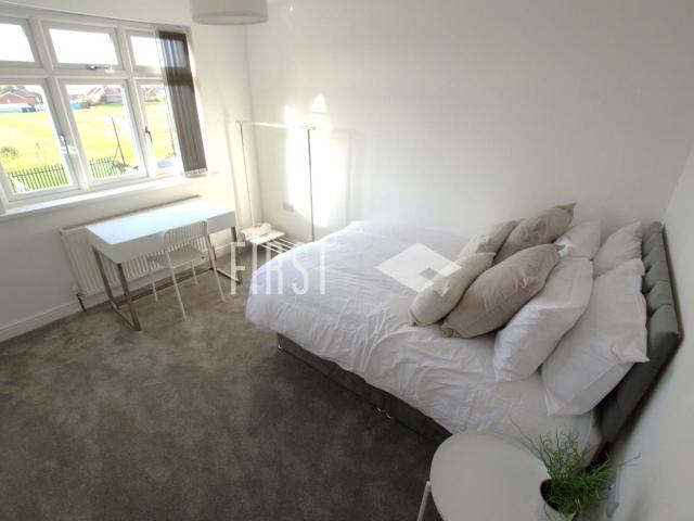 1 Bedroom House Share