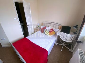 1 Bedroom House Share