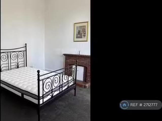 1 bedroom house share for rent in Cathkin Road, Glasgow, G42