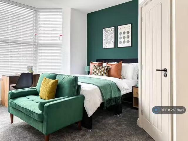 1 bedroom house share for rent in Church Street, Westhoughton.