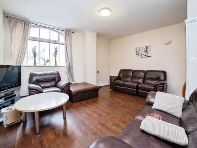 1 bedroom house share for rent in Chesterfield Road, Alfreton.
