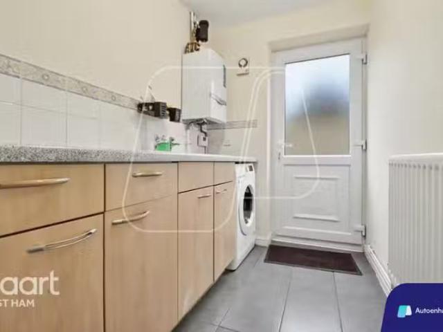 1 bedroom house share for rent in Angelica Drive, London, E6