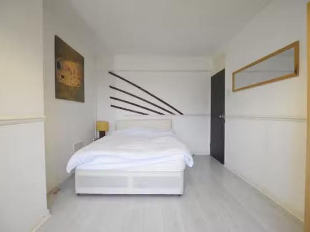 1 bedroom house share for rent in Alma Street, Stratford, E15