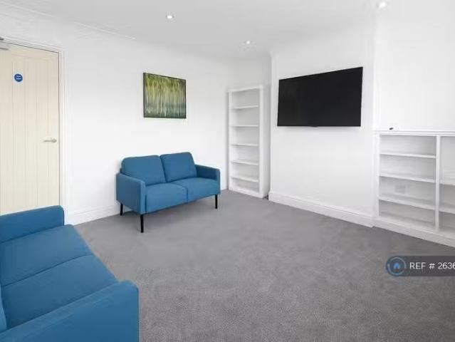 1 bedroom house share for rent in Bowthorn Road, Cleator Moor.