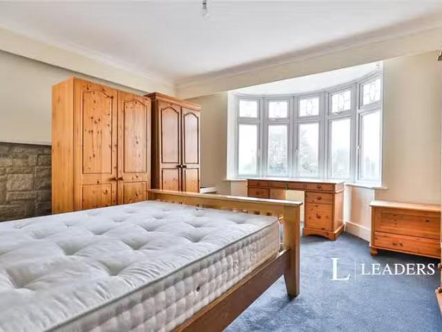 1 bedroom house share for rent in Blandford Road, BH15