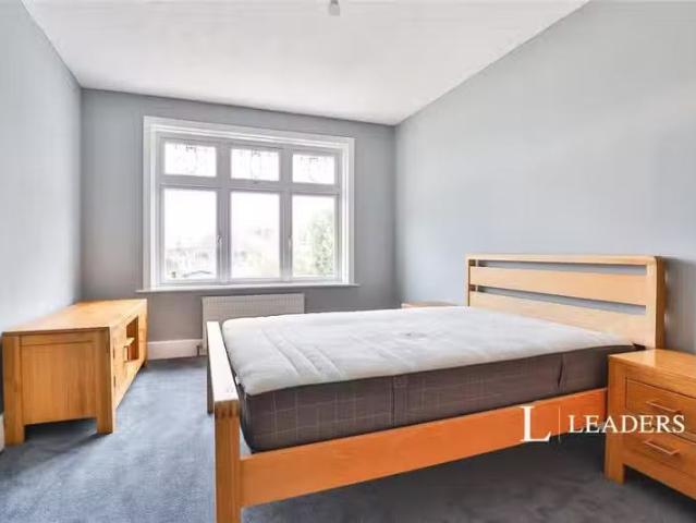 1 bedroom house share for rent in Blandford Road, BH15