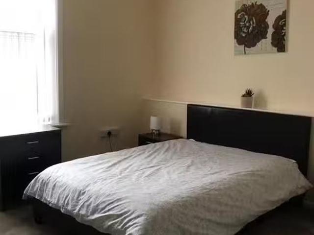 1 bedroom house share for rent in Briercliffe Road, Burnley, B.