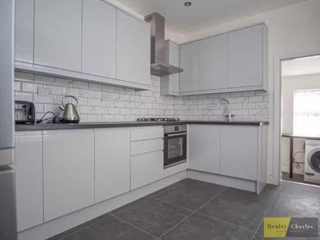 1 bedroom house share for rent in Endwood Court, Handsworth Wo.
