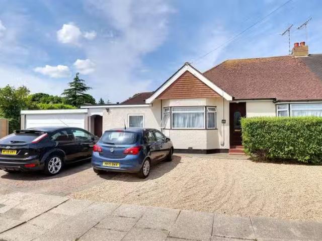 1 bedroom house share for rent in Hamilton Road, Lancing, BN15