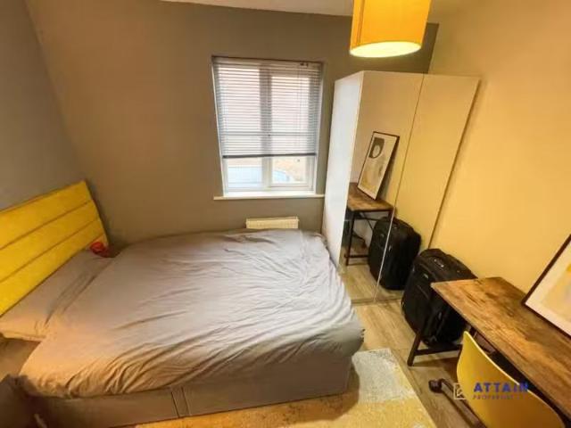 1 bedroom house share for rent in Montague Way, Chellaston, De.