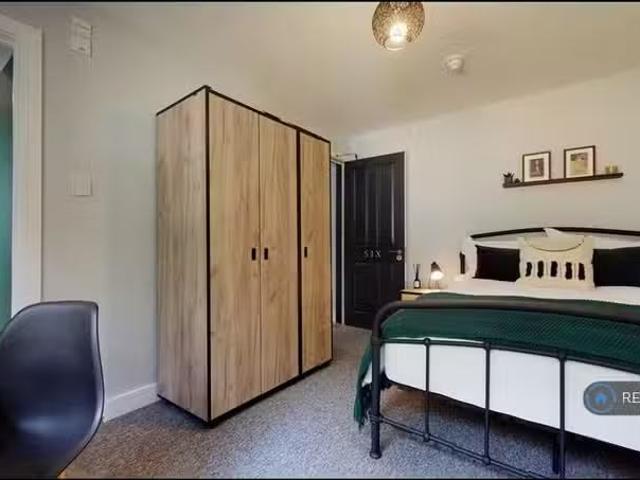 1 bedroom house share for rent in Madeira Avenue, Bromley, BR1
