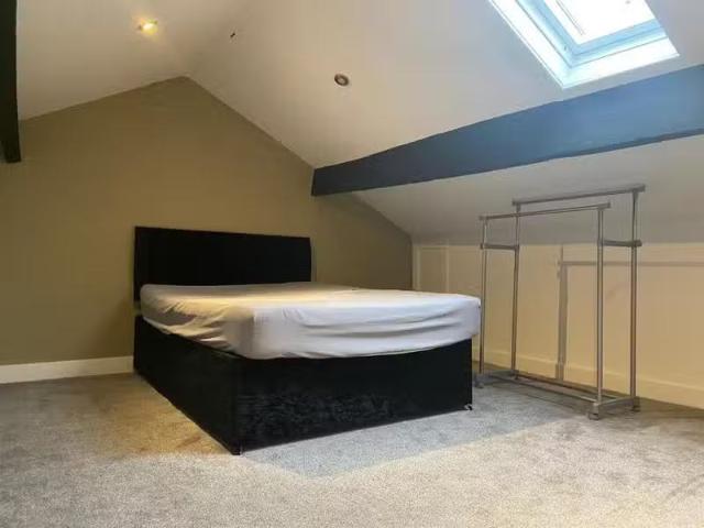 1 bedroom house share for rent in Manchester Road, Burnley, BB11