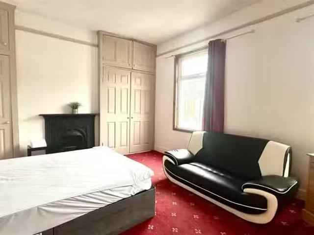 1 bedroom house share for rent in Manor Road, Rugby, CV21