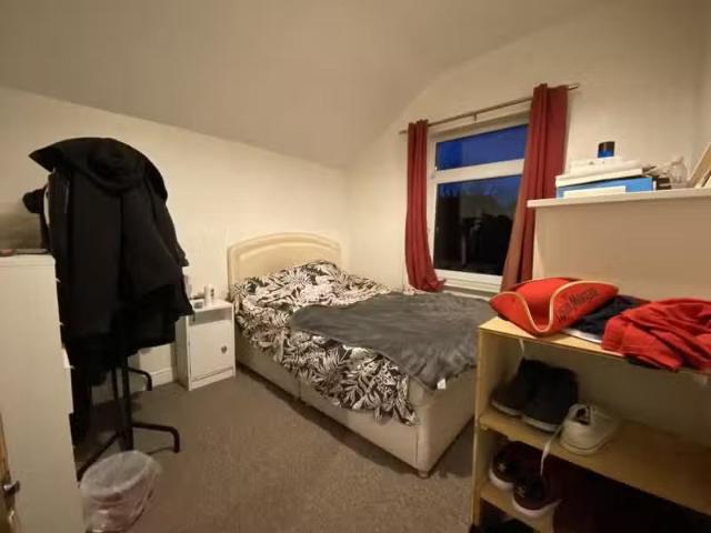 1 bedroom house share for rent in Stacey Road, Roath, Cardiff.