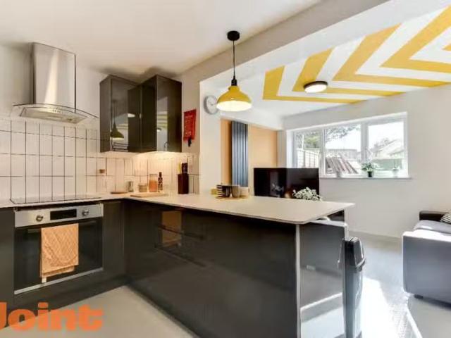1 bedroom house share for rent in Poolemead Road, Bath, Somers.