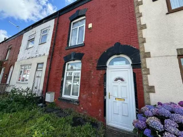1 bedroom house share for rent in Tonge Moor Road, Bolton, BL2