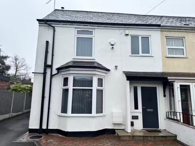1 bedroom house share for rent in Vicarage Road, West Bromwich.