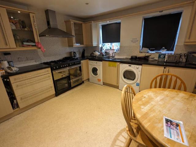 1 bedroom House share To Let