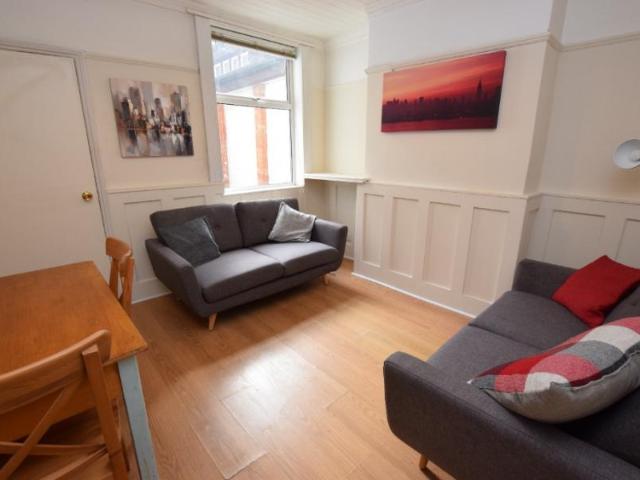 1 bedroom House share To Let