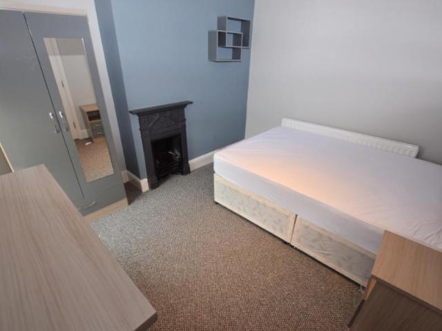 1 bedroom House share To Let