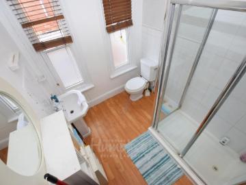 1 bedroom House share To Let