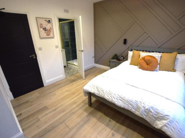 1 bedroom House share To Let
