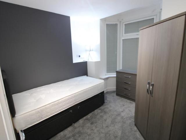 1 bedroom House share To Let