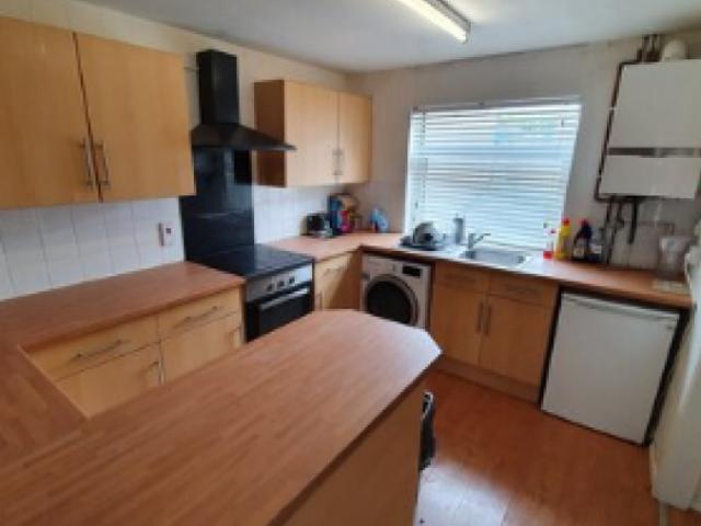 1 bedroom house share to rent