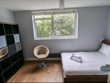 Southfields, SW18, Battersea Reach, London, Greater London