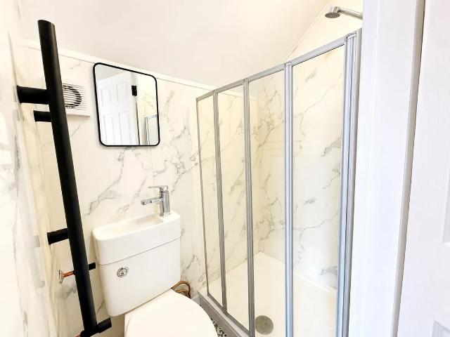 1 bedroom house share to rent