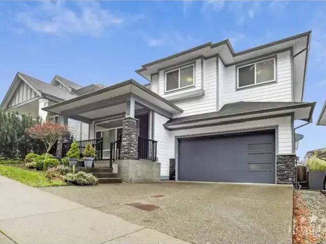 1 Bedroom House Surrey BC 104681981
