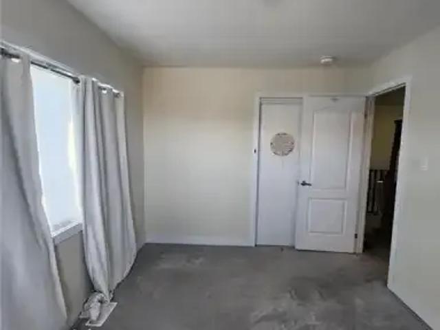 1 Bedroom House Welland ON 103740114
