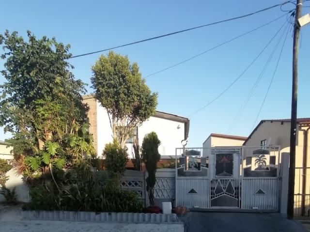 1 Bedroom House To Let in Montford