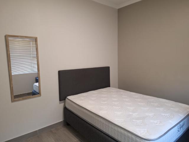 1 Bedroom House To Let in Oostersee