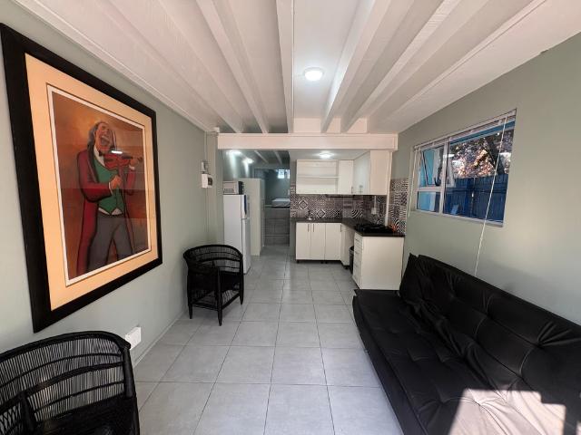 1 Bedroom House To Let in West Bank