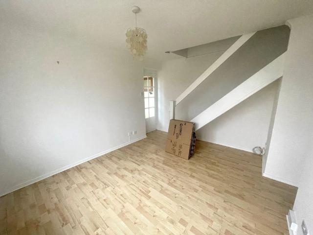 1 bedroom house to rent