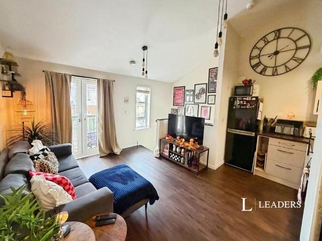 1 bedroom house to rent