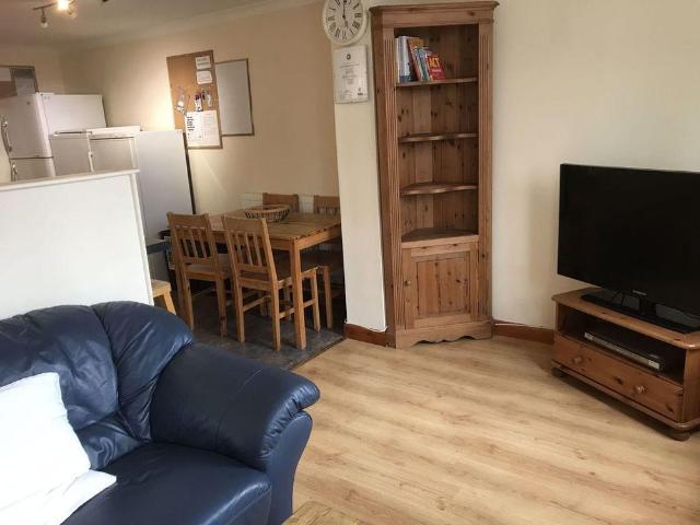 1 bedroom house to rent