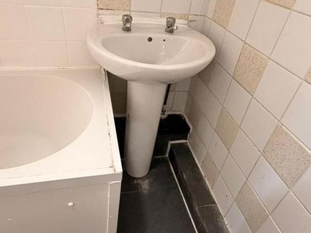 1 bedroom house to rent