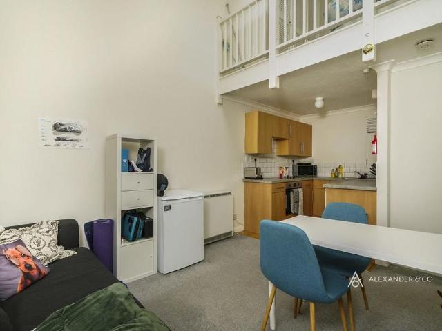 1 bedroom house to rent