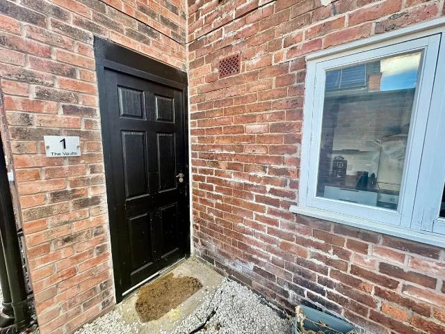 1 bedroom house to rent