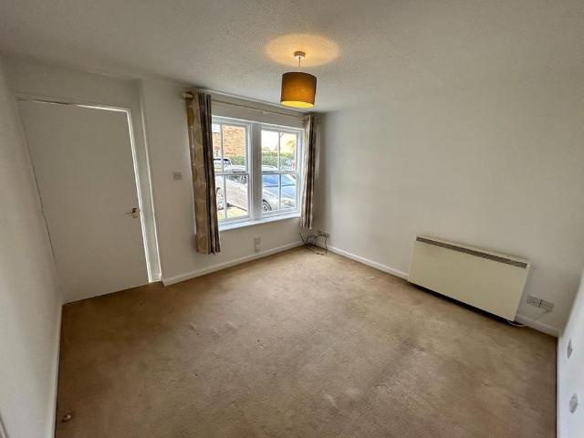 1 bedroom house to rent