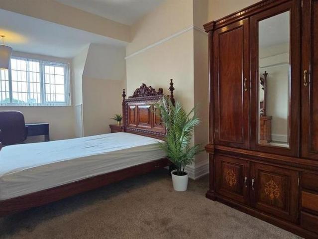 1 bedroom house to rent