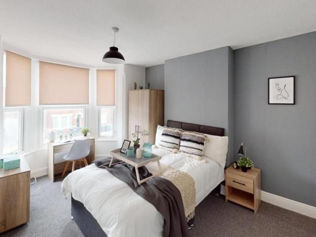 1 bedroom house to rent