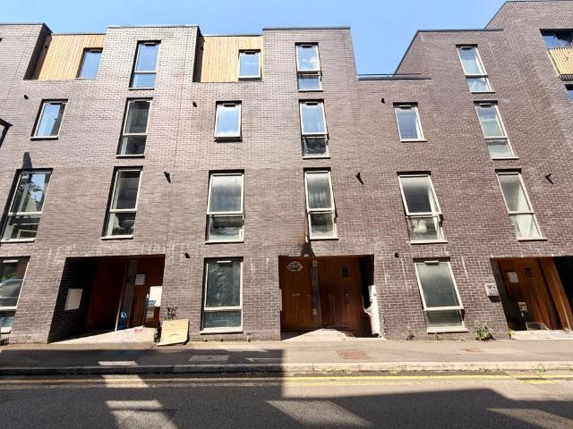1 bedroom house to rent