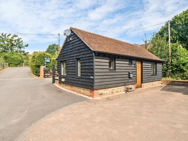 1 bedroom house to rent