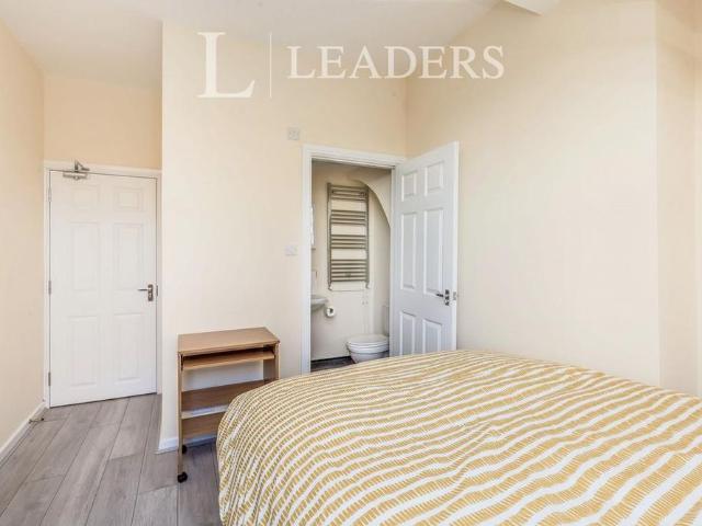 1 bedroom house to rent