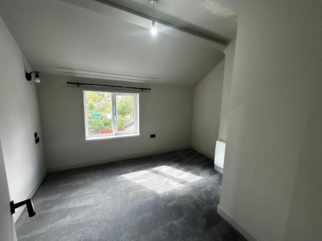 1 bedroom house to rent