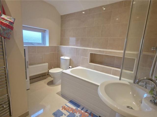 1 bedroom house to rent