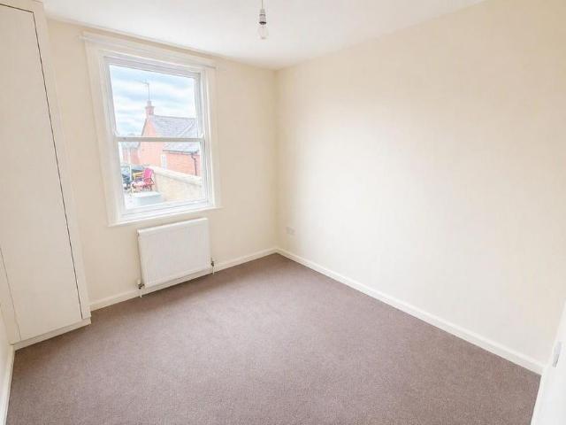 1 bedroom house to rent